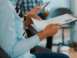 9 Hal Yang Harus Anda Sertakan Di CV Agar Dilirik HRD