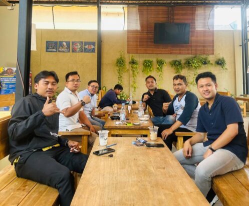 Dialog Santai di Warung Kopi, Suporter dan Ketua Askab Sepakat Majukan PSIR